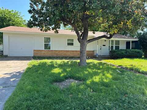 3632 Layton Avenue, Haltom City, TX 76117