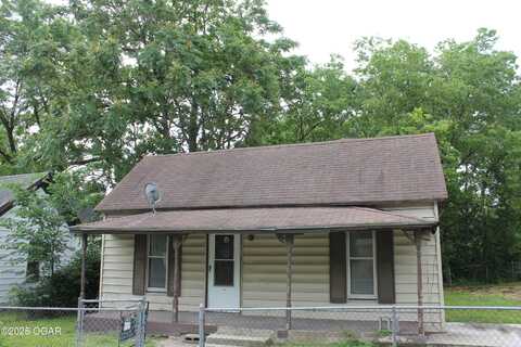 904 W 9th Street, Joplin, MO 64801