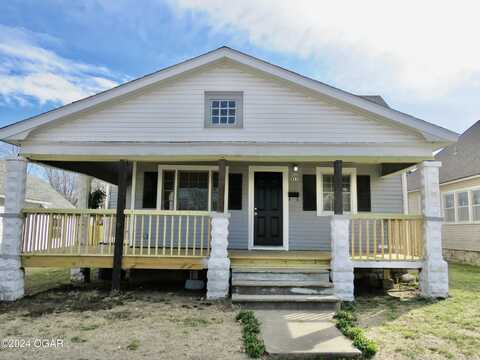 411 N Pennsylvania Street, Webb City, MO 64870