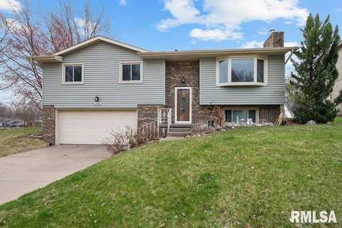 2341 E 33RD Street, Davenport, IA 52807
