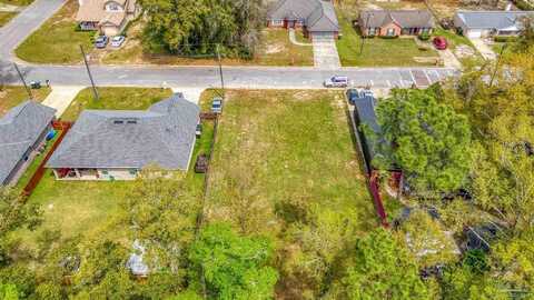 800 Maple Woods Cir, Pensacola, FL 32534