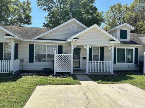 2309 Trailwood Dr, Cantonment, FL 32533