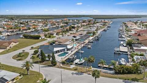 5133 CABRILLA COURT, NEW PORT RICHEY, FL 34652