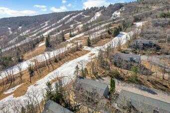 69 Cross Country Lane, Tannersville, PA 18372