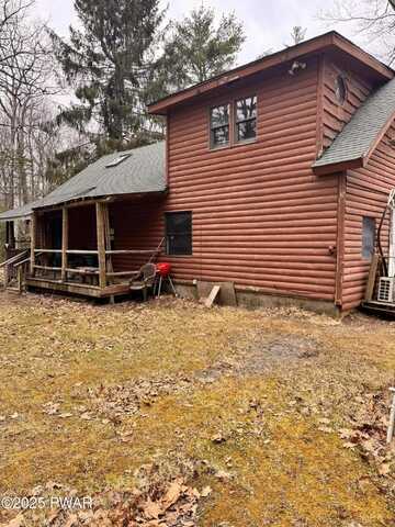 914 PA 390, Greentown, PA 18426