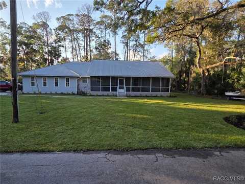 10 Patricia Road, Yankeetown, FL 34498