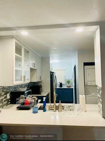 7355 Woodmont Ter, Tamarac, FL 33321