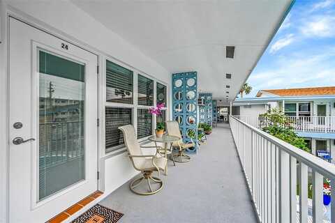 1110 N Riverside Dr, Pompano Beach, FL 33062