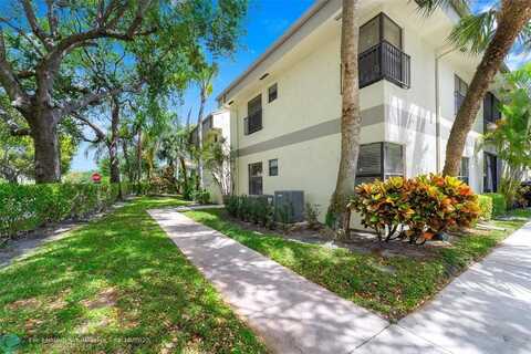 2860 Carambola Cir, Pompano Beach, FL 33066