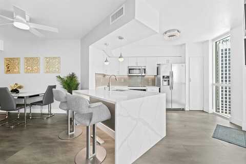 347 N New River Dr E, Fort Lauderdale, FL 33301