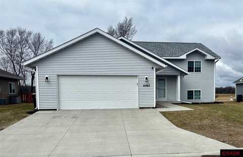 2063 Pratt Circle, Saint Peter, MN 56082
