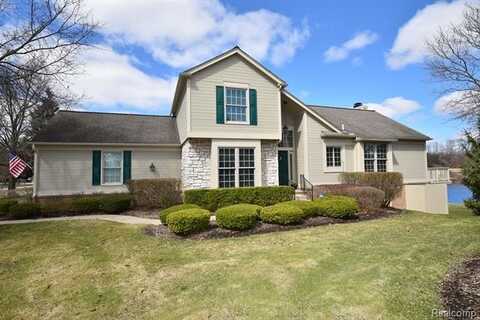 527 Newburne Pointe, Bloomfield Hills, MI 48304