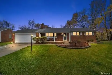 24119 SAINT MARY Court, Farmington, MI 48336