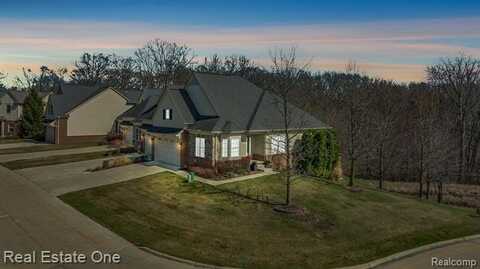 565 ANDOVER Court, Rochester Hills, MI 48306