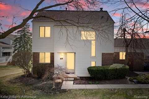 5321 FAIRWAY Lane, West Bloomfield, MI 48323