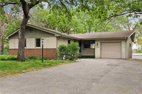5320 Perry Avenue N, Crystal, MN 55429