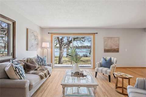 5320 Perry Avenue N, Crystal, MN 55429