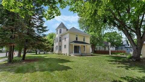 723 3rd Street SW, Willmar, MN 56201