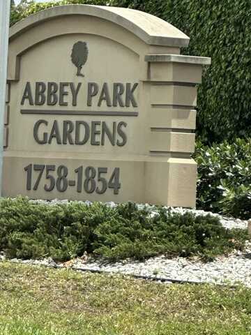 1806 Abbey Rd, West Palm Beach, FL 33415