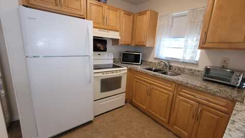 418 Sheffield Q, West Palm Beach, FL 33417
