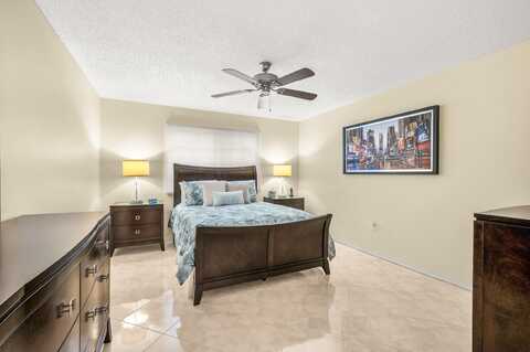5031 Wiles Road, Coconut Creek, FL 33073