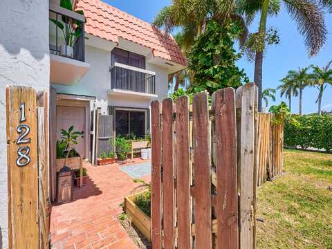1251 S Federal Highway, Boca Raton, FL 33432