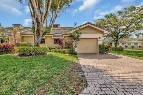 6824 Parisian Way, Lake Worth, FL 33467