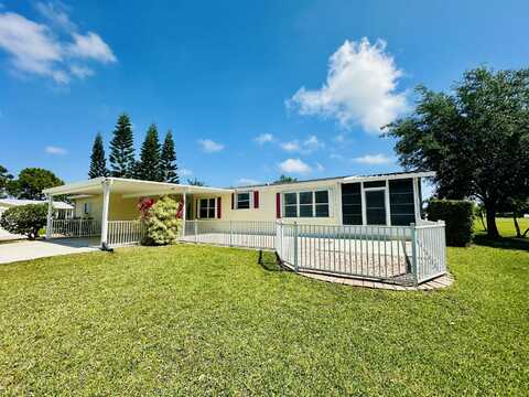 8102 9th Hole Drive, Port Saint Lucie, FL 34952