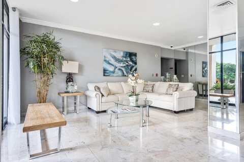 2425 Presidential 902 Way, West Palm Beach, FL 33401