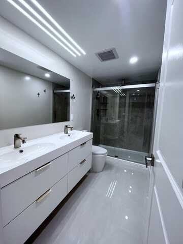 1731 Presidential Way, West Palm Beach, FL 33401