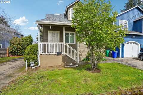 8511 NE BRAZEE ST, Portland, OR 97220