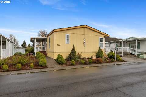 111 W RIVERRIDGE AVE, Roseburg, OR 97471