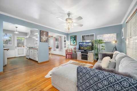 1809 Chicago St, San Diego, CA 92110