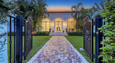 1682 HAWTHORNE STREET, SARASOTA, FL 34239