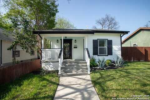 1031 W ELSMERE PL, San Antonio, TX 78201