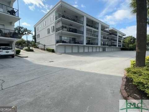2902 River Drive, Savannah, GA 31404