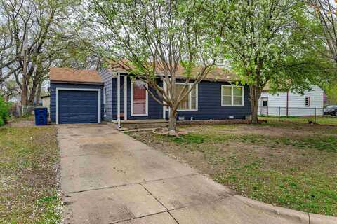 2720 E Timberlane St, Wichita, KS 67216