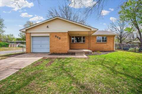 940 N Robin Rd, Wichita, KS 67212