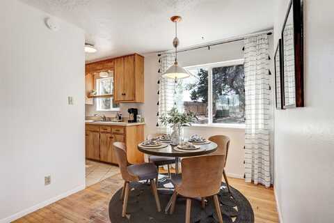 51 La Paloma, White Rock, NM 87547