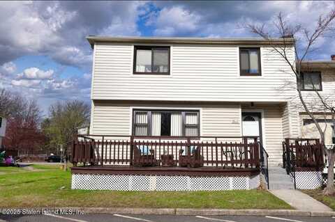 461-2 Willow Road E, Staten Island, NY 10314