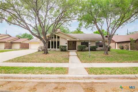 302 Windy Way Drive, Victoria, TX 77904