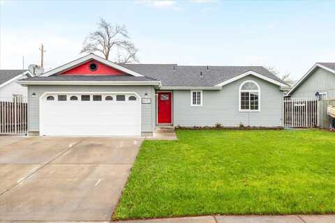 8092 Thunderhead Avenue, White City, OR 97503