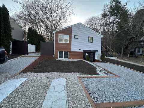 137 Overlook Drive, Warwick, RI 02818