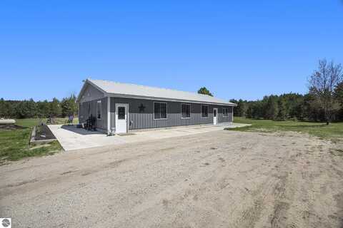 6448 SW Gonyer Road, Fife Lake, MI 49633