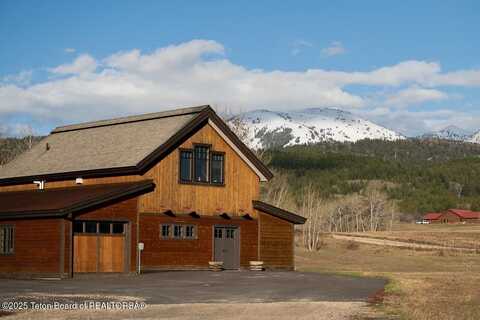 2780 N BLACK SHEEP FARM Road, Alta, WY 83414