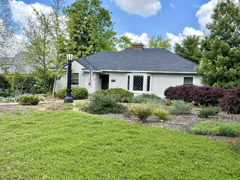 1510 W Beverly Drive, Visalia, CA 93277