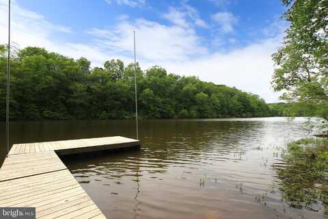 10716 LAKE FOREST DRIVE, MANASSAS, VA 20112