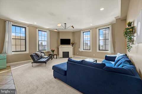 1 E CHASE STREET, BALTIMORE, MD 21202