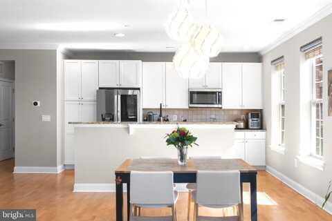 600 COMMODORE COURT, PHILADELPHIA, PA 19146