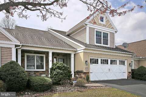 1043 ENGLISH DRIVE, LEBANON, PA 17042